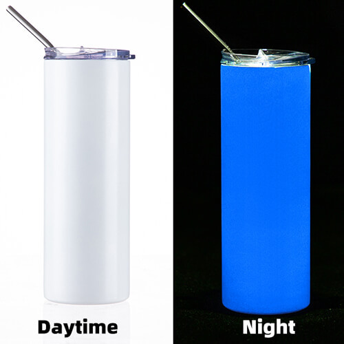 600 ml hrnek s brčkem - modře svítící ve tmě